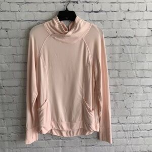 Luxe soft Yogalicious hoodie with thumb holes in a pale pink size CL